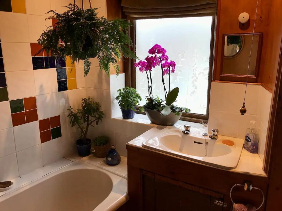 Bijou Cottage In Bronte Country With Wood-Burning Stove & Hot Tub Spa Haworth Exterior foto